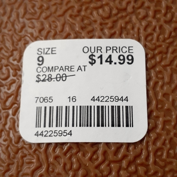 NEW IT'S SANDALS CLEAR WITH RHINESTONES AND THONG FITTING SIZE 9 - Picture 9 of 9